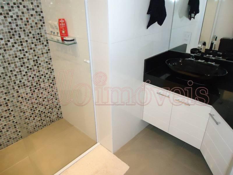 Apartamento para alugar com 3 quartos, 220m² - Foto 11