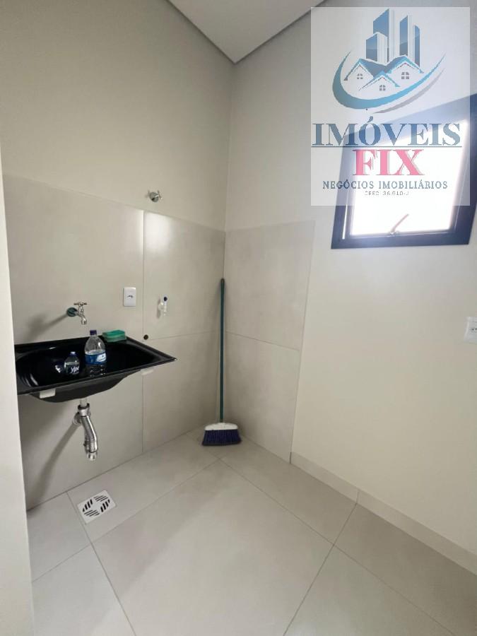 Casa à venda com 3 quartos, 324m² - Foto 7