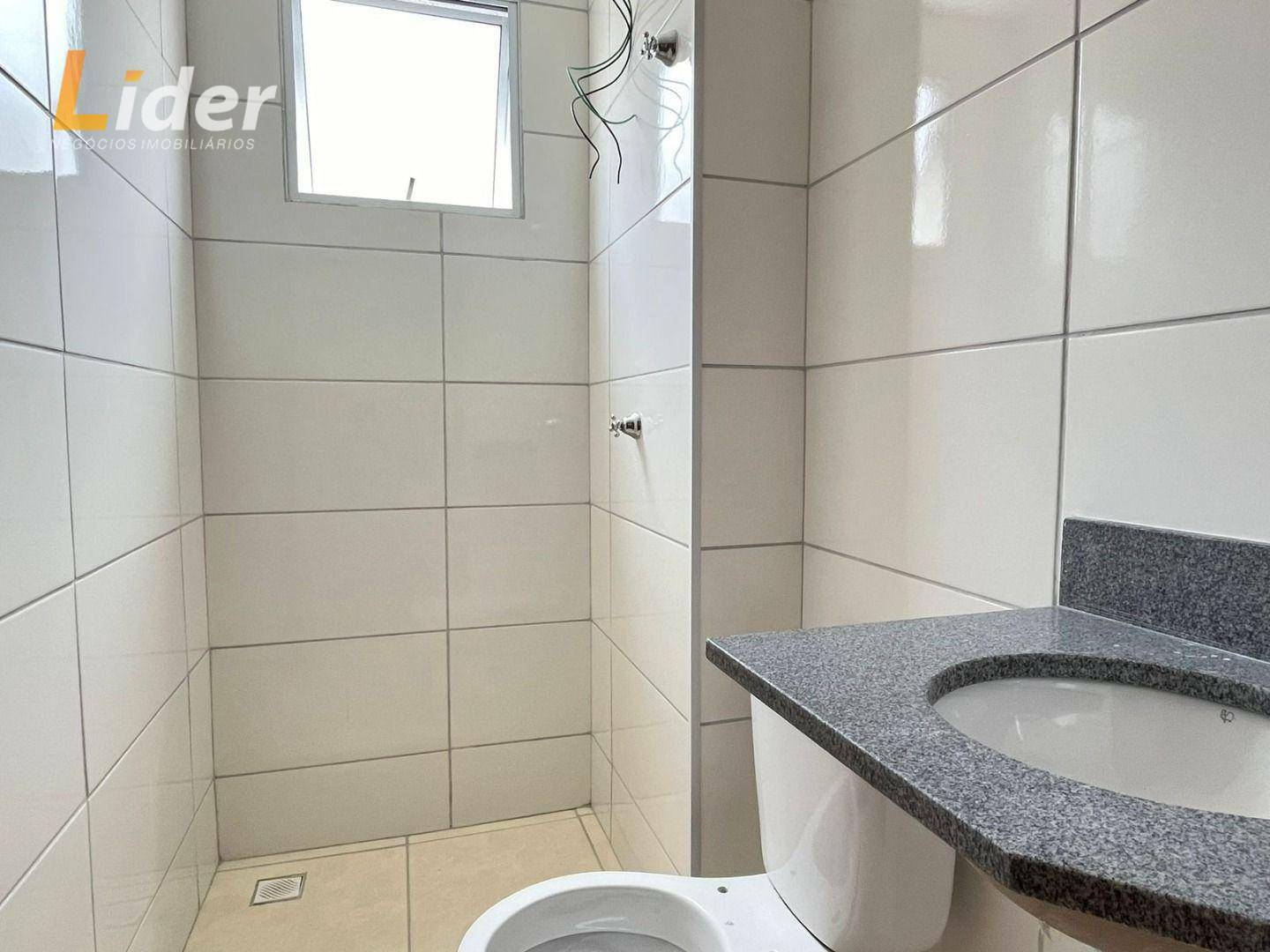 Apartamento à venda com 2 quartos, 70m² - Foto 9