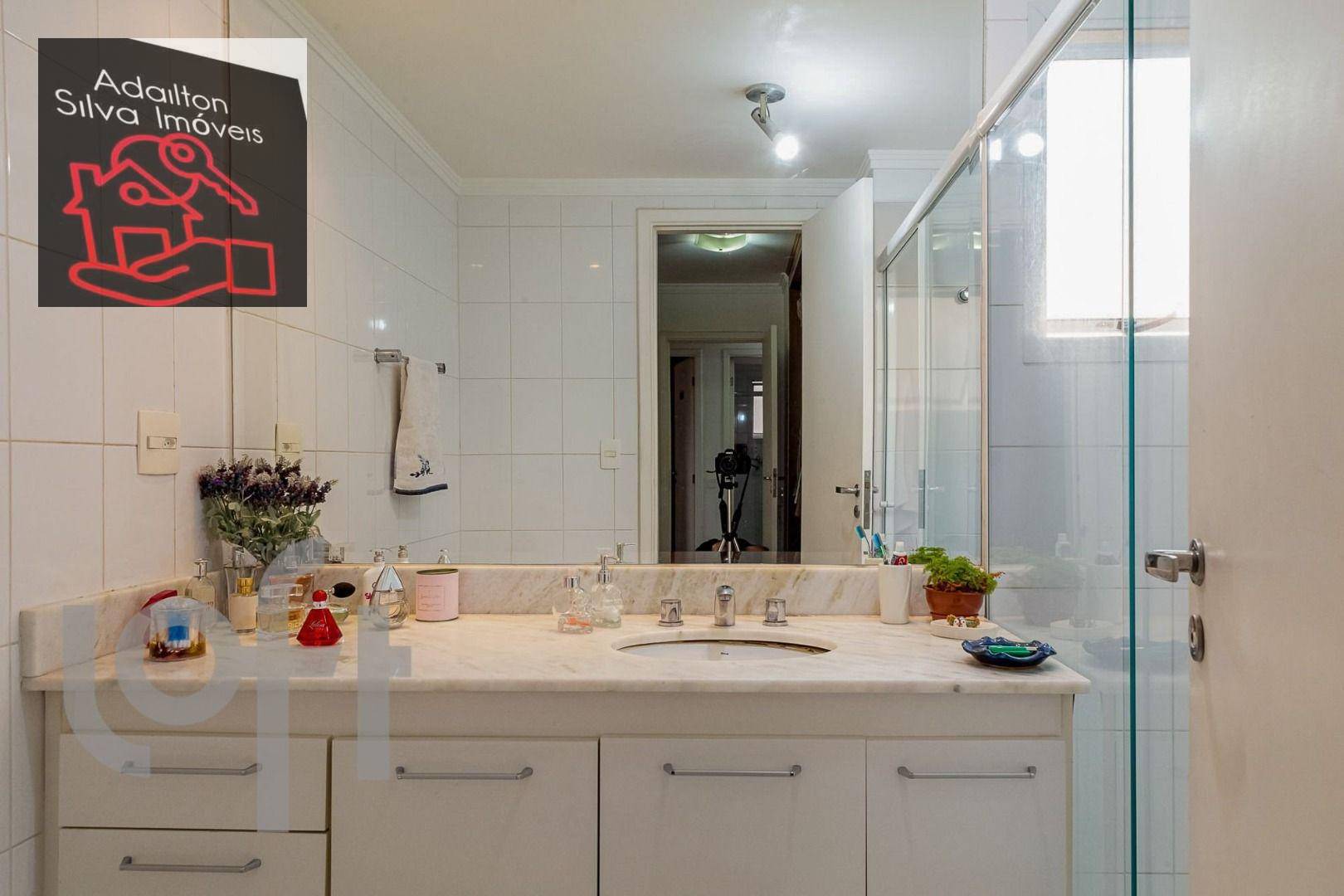 Apartamento à venda com 4 quartos, 134m² - Foto 2