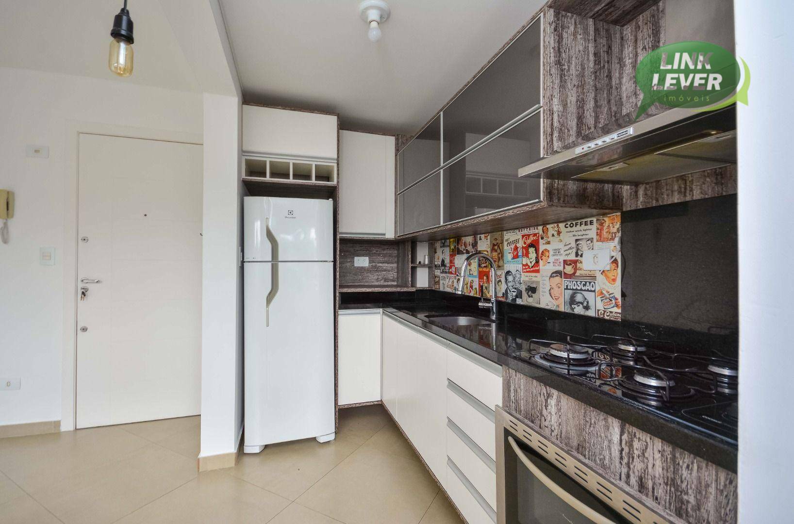 Apartamento à venda com 1 quarto, 33m² - Foto 12