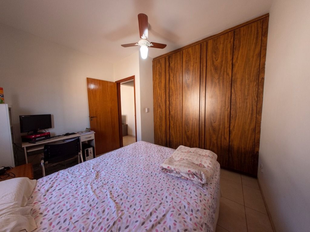 Casa à venda com 5 quartos, 190m² - Foto 29