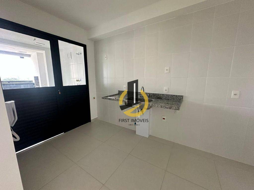 Apartamento à venda com 3 quartos, 101m² - Foto 3