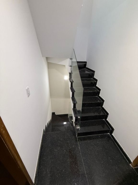 Sobrado à venda com 2 quartos, 130m² - Foto 16