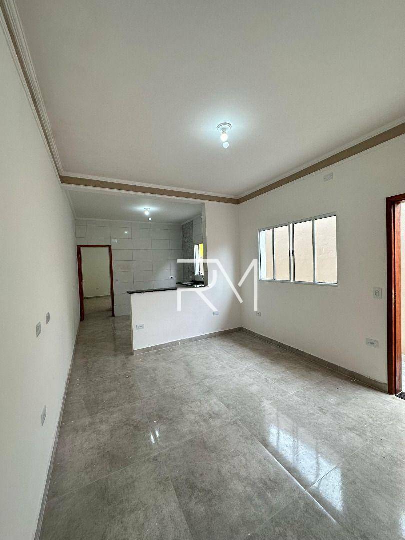 Casa à venda com 2 quartos, 85m² - Foto 2