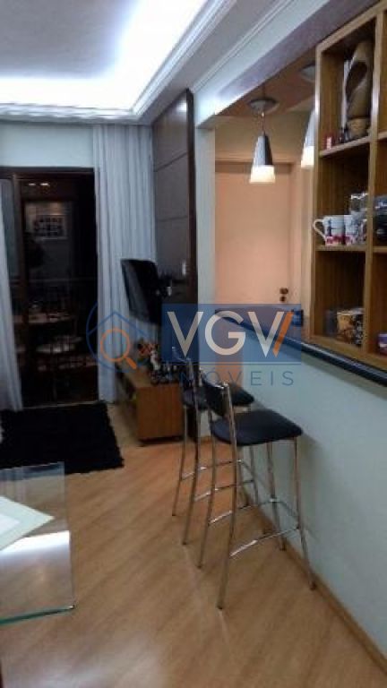 Apartamento à venda com 2 quartos, 55m² - Foto 1