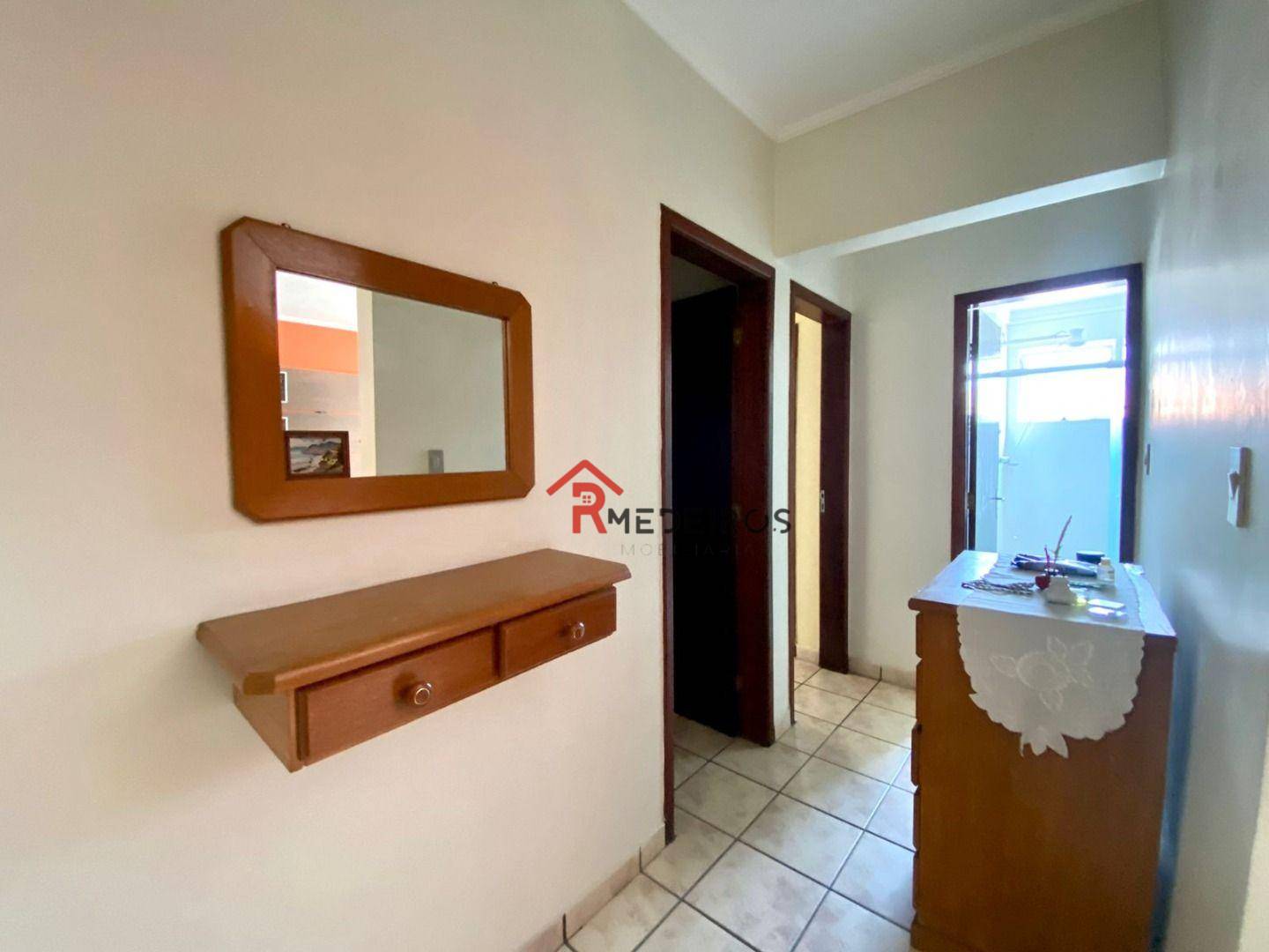 Apartamento à venda com 2 quartos, 70m² - Foto 9