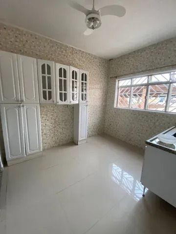 Sobrado à venda com 4 quartos, 250m² - Foto 3