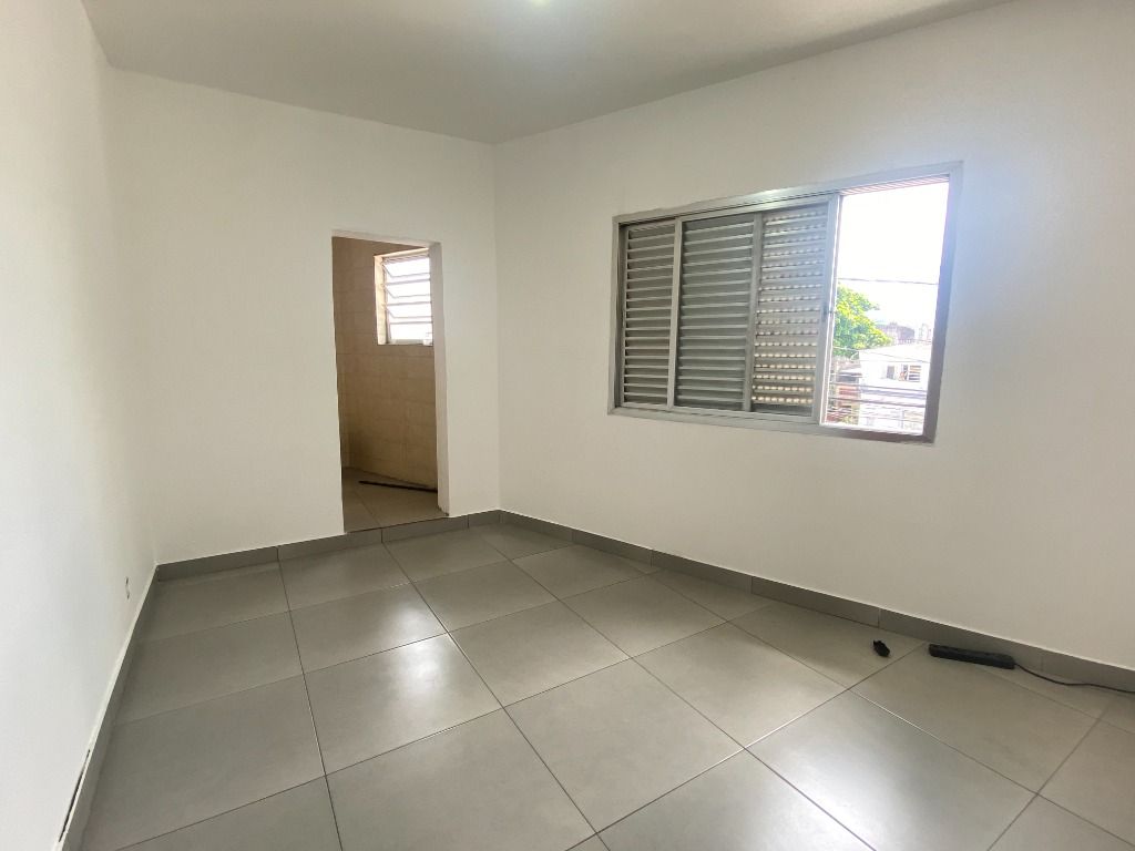 Casa para alugar com 3 quartos, 90m² - Foto 18