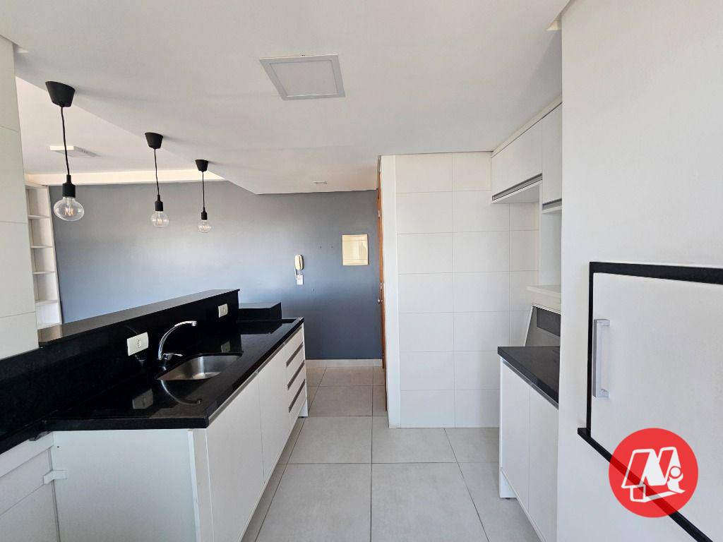 Apartamento para alugar com 2 quartos, 82m² - Foto 4