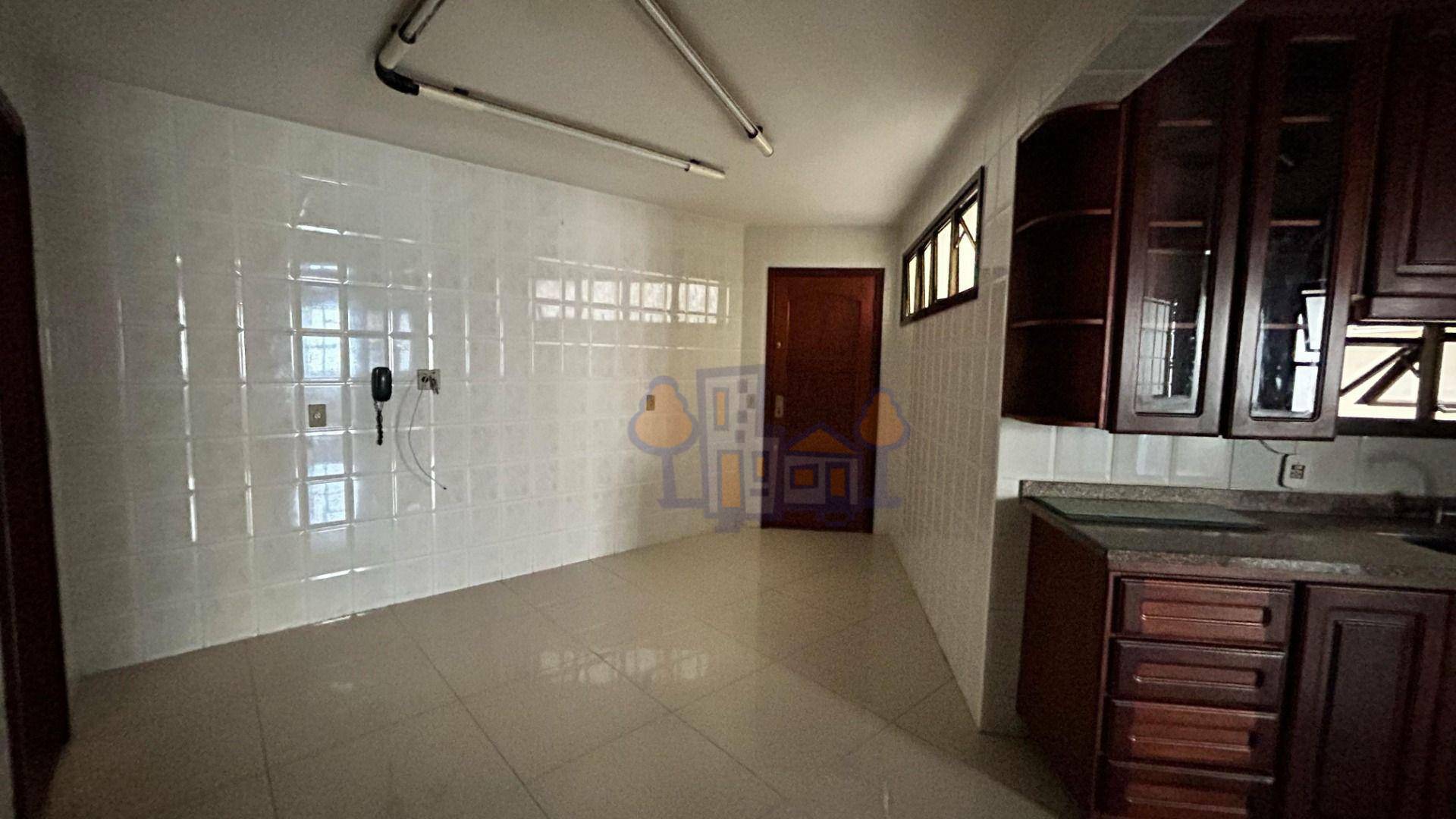 Apartamento para alugar com 3 quartos, 244m² - Foto 10