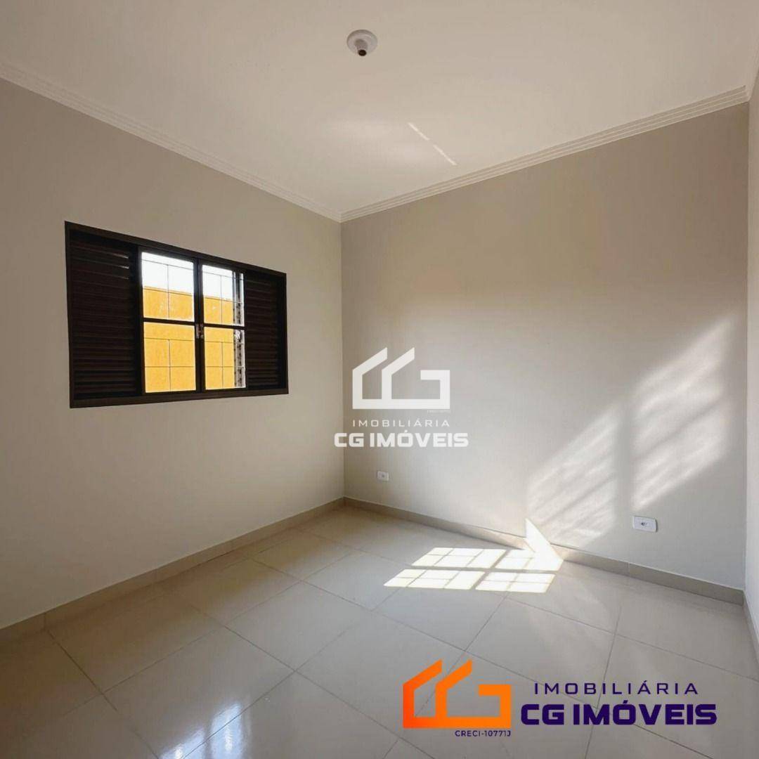 Casa à venda com 2 quartos, 55m² - Foto 4