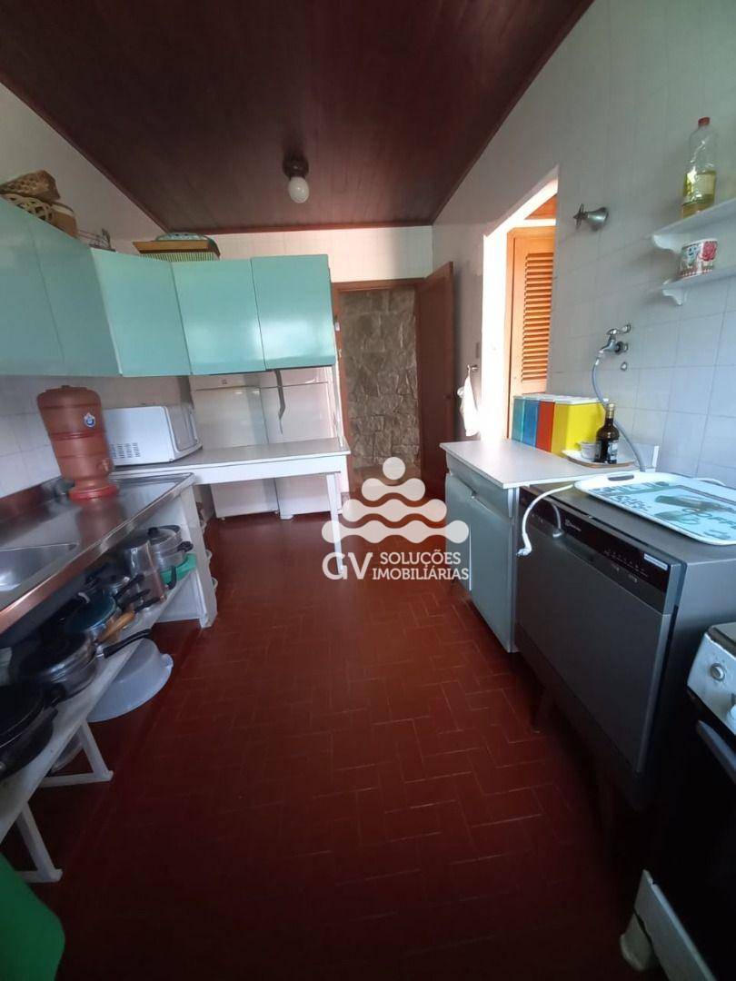 Casa de Condomínio à venda com 6 quartos, 330m² - Foto 12