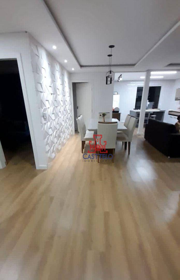 Casa à venda com 3 quartos, 120m² - Foto 2