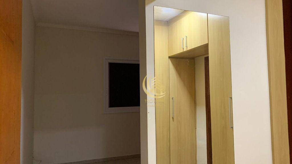 Casa de Condomínio à venda com 3 quartos, 201m² - Foto 18