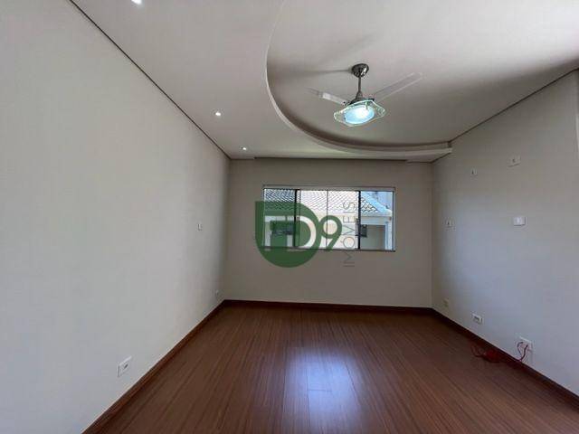 Casa de Condomínio à venda e aluguel com 3 quartos, 205m² - Foto 5