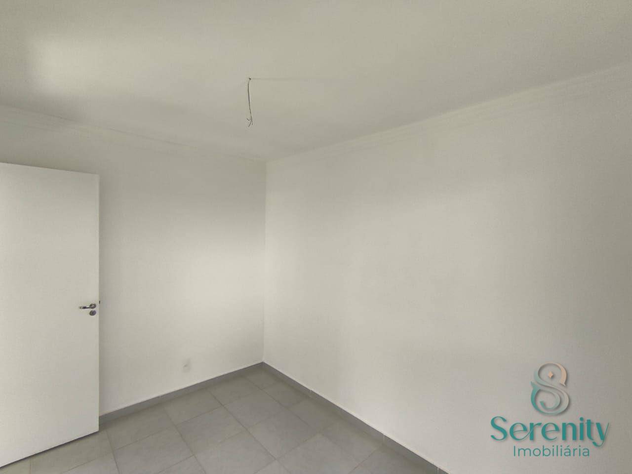 Apartamento à venda com 2 quartos, 47m² - Foto 2