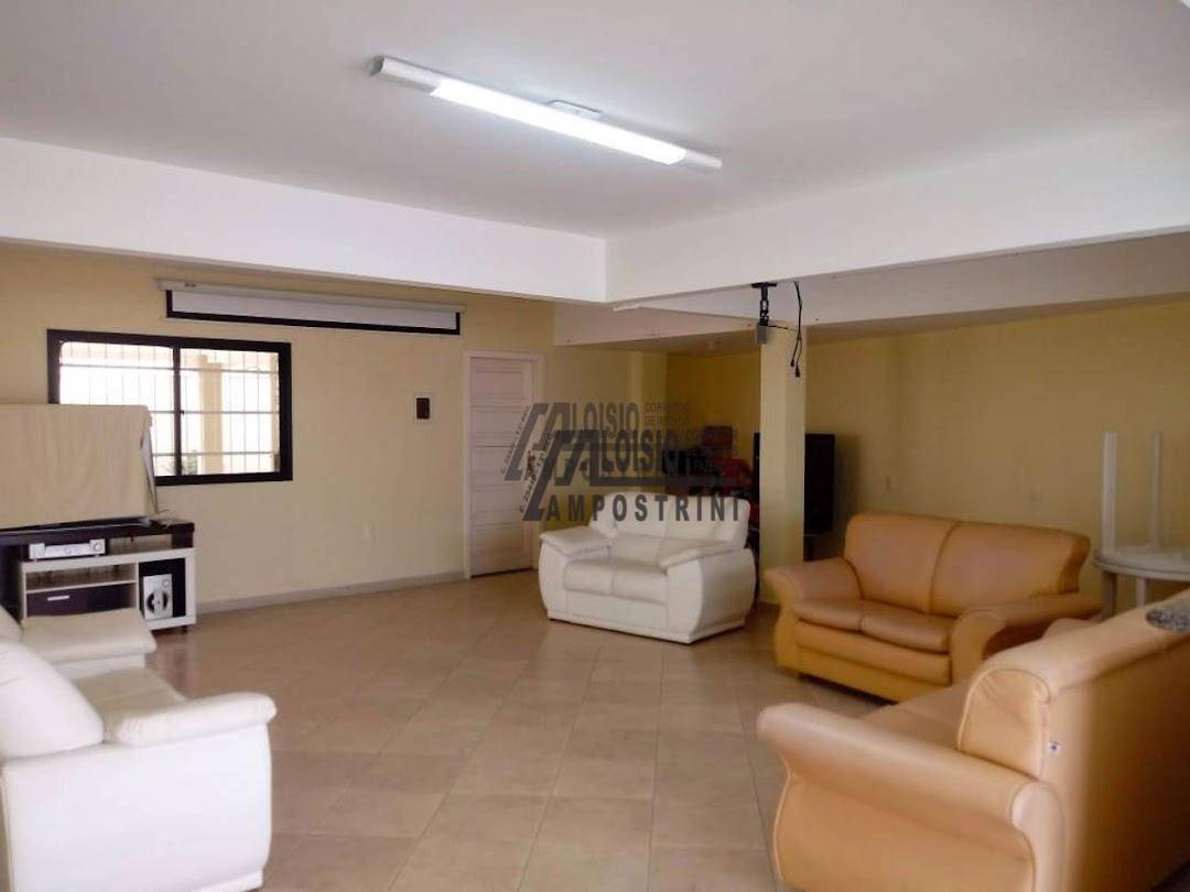 Casa à venda e aluguel com 3 quartos, 250m² - Foto 7