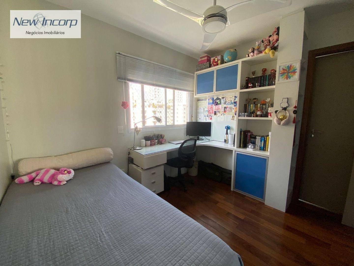 Apartamento à venda com 4 quartos, 202m² - Foto 27