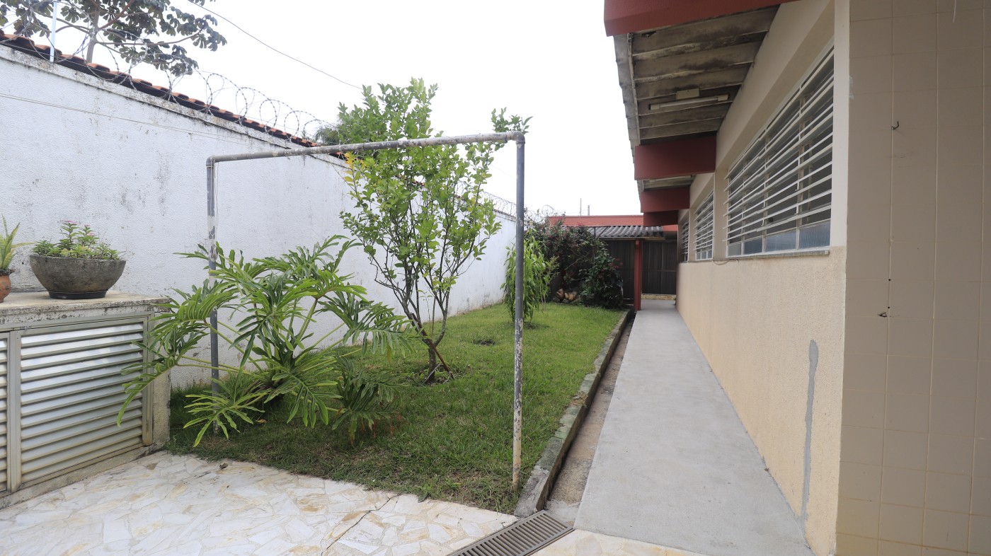 Casa para alugar com 3 quartos, 350m² - Foto 30
