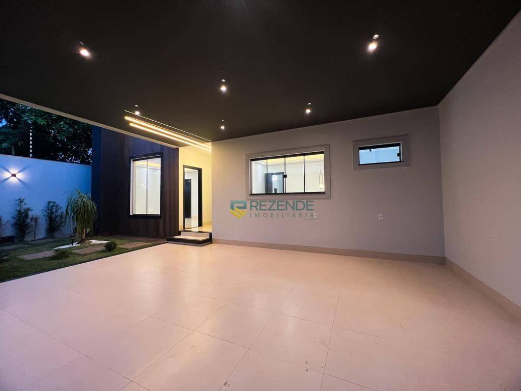 Casa à venda com 5 quartos, 260m² - Foto 3