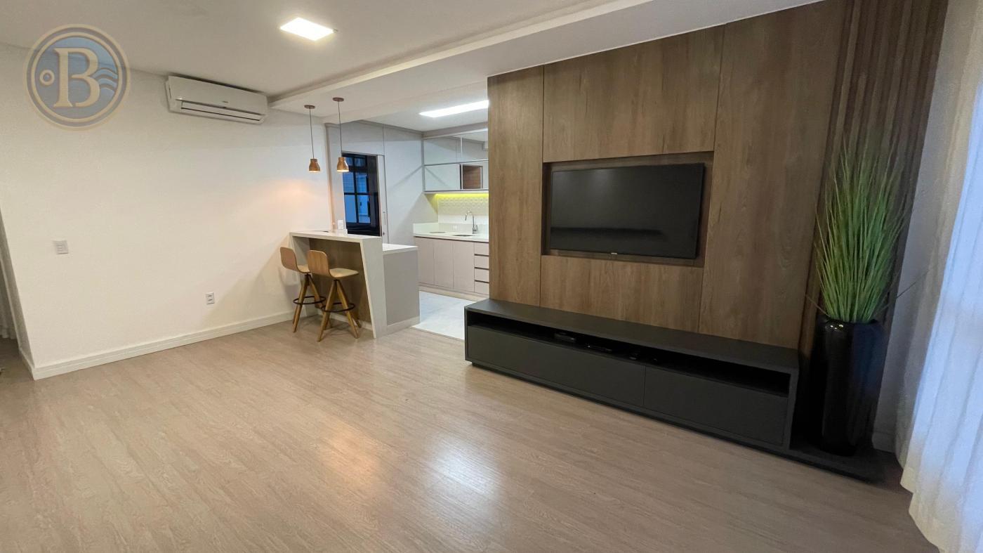 Apartamento à venda com 2 quartos, 73m² - Foto 3