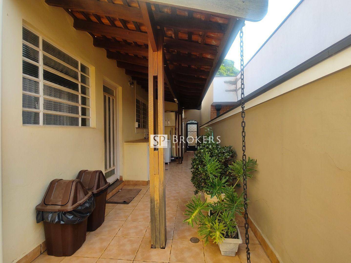 Casa à venda e aluguel com 3 quartos, 184m² - Foto 20