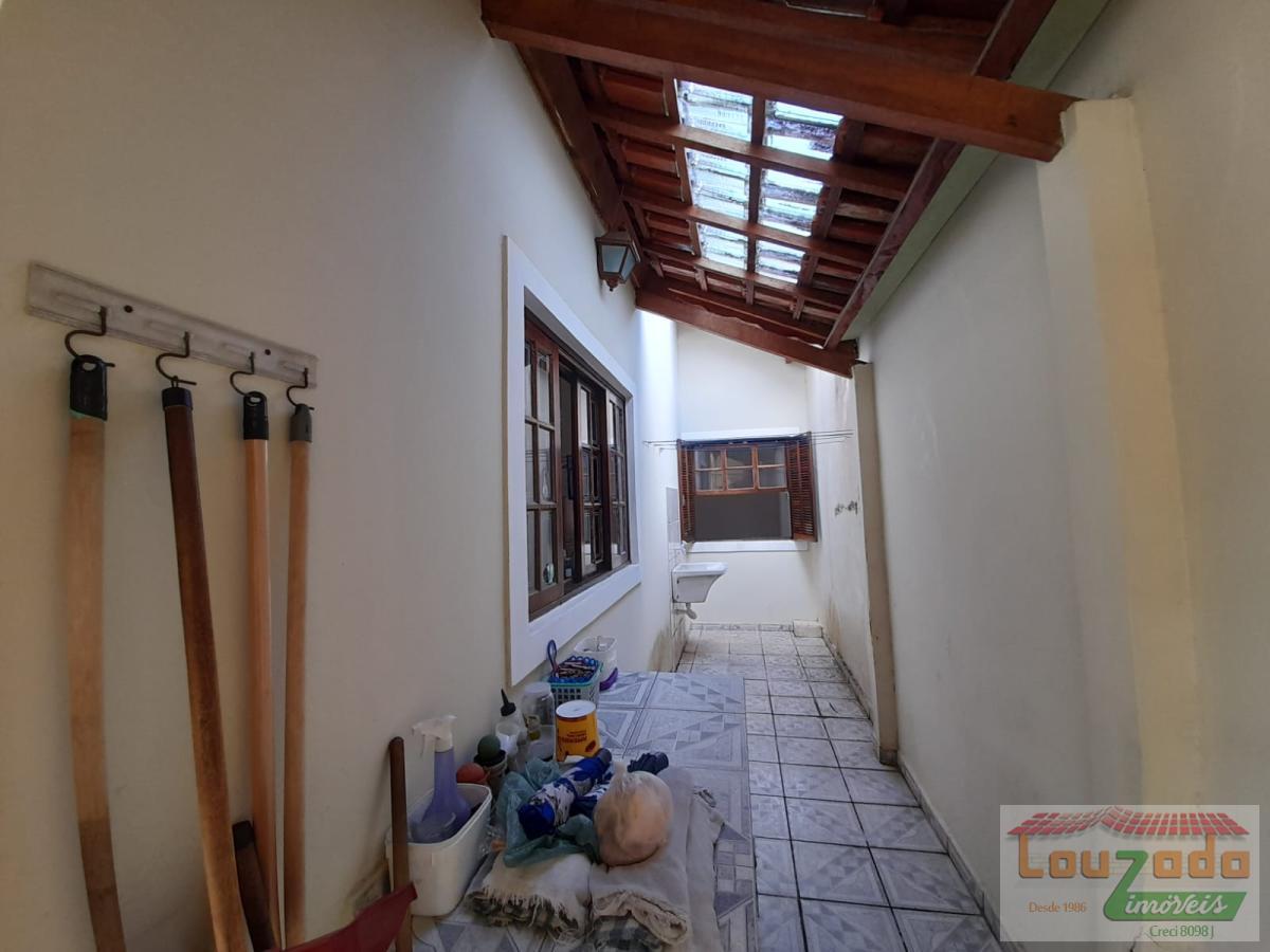 Casa à venda com 3 quartos, 188m² - Foto 10