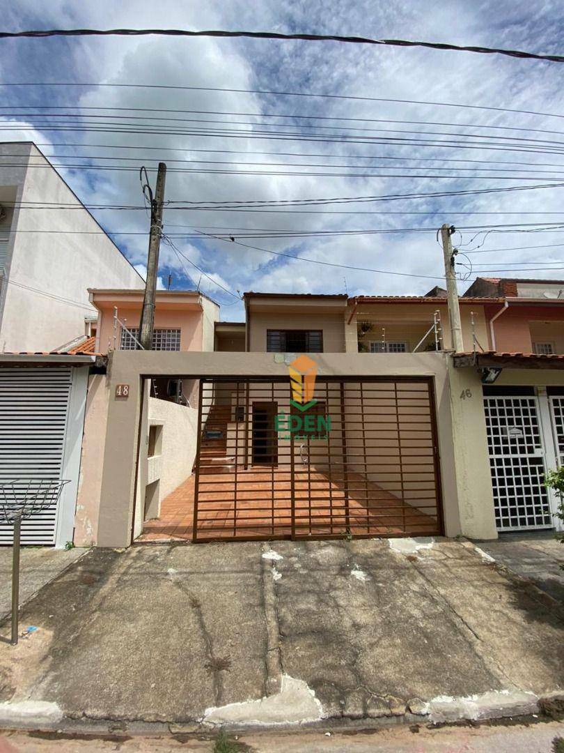 Casa à venda com 3 quartos, 80m² - Foto 1