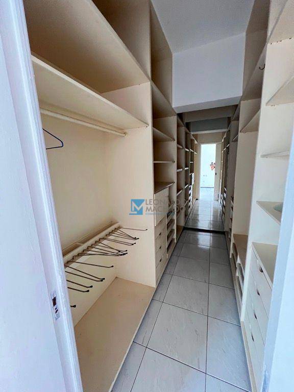 Apartamento à venda com 4 quartos, 230m² - Foto 12