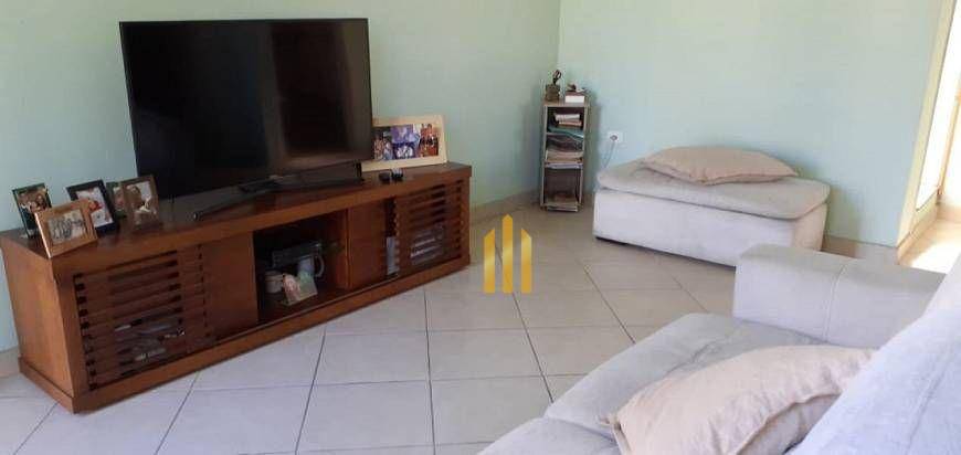 Sobrado à venda com 3 quartos, 300m² - Foto 39