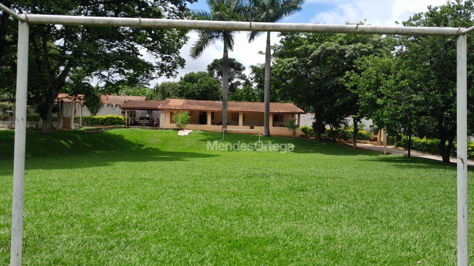 Chácara, 4 quartos, 1 hectares - Foto 1