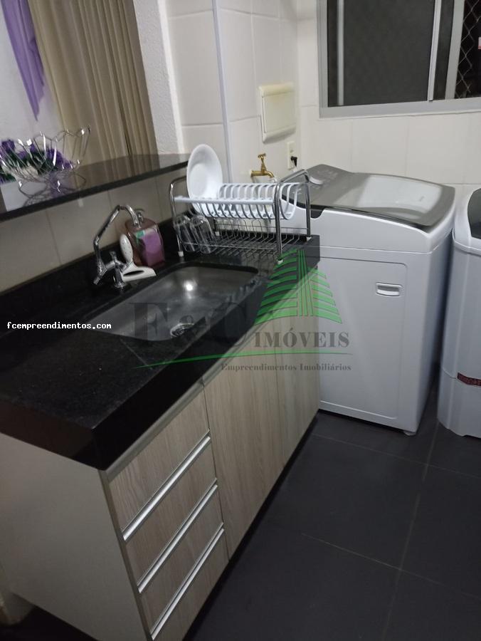 Apartamento à venda com 2 quartos, 40m² - Foto 11