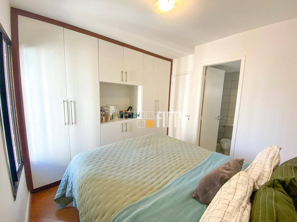 Apartamento para alugar com 3 quartos, 76m² - Foto 11