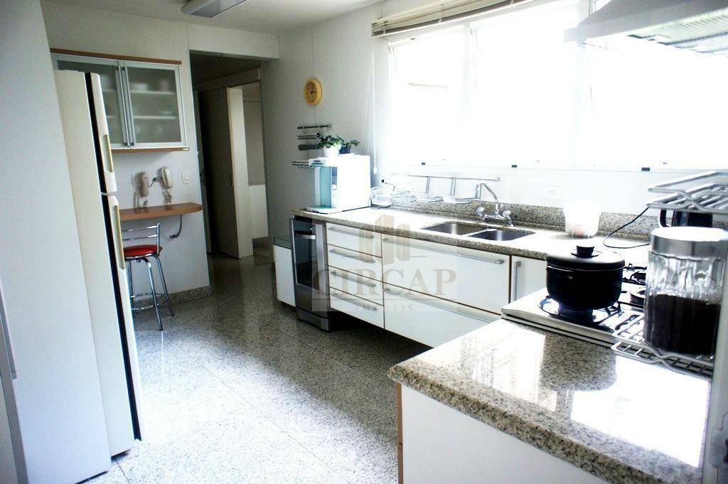 Apartamento à venda com 4 quartos, 300m² - Foto 12