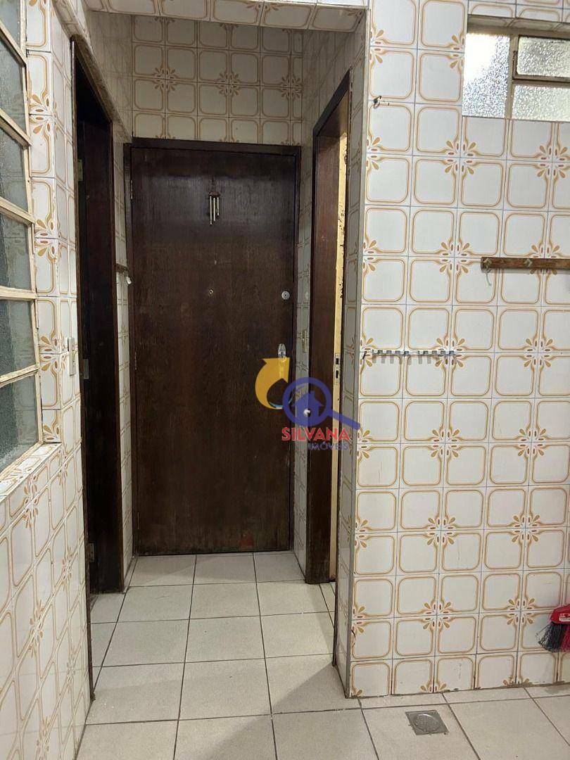 Apartamento à venda com 3 quartos, 110m² - Foto 7