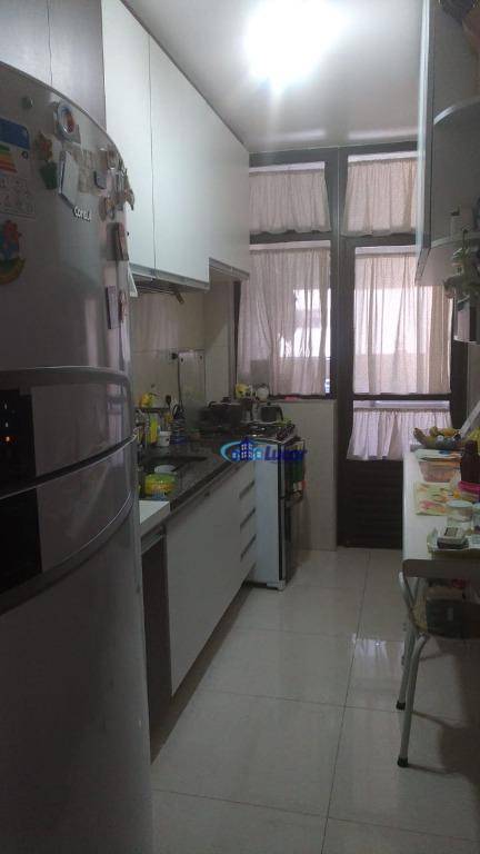 Apartamento à venda com 3 quartos, 85m² - Foto 10