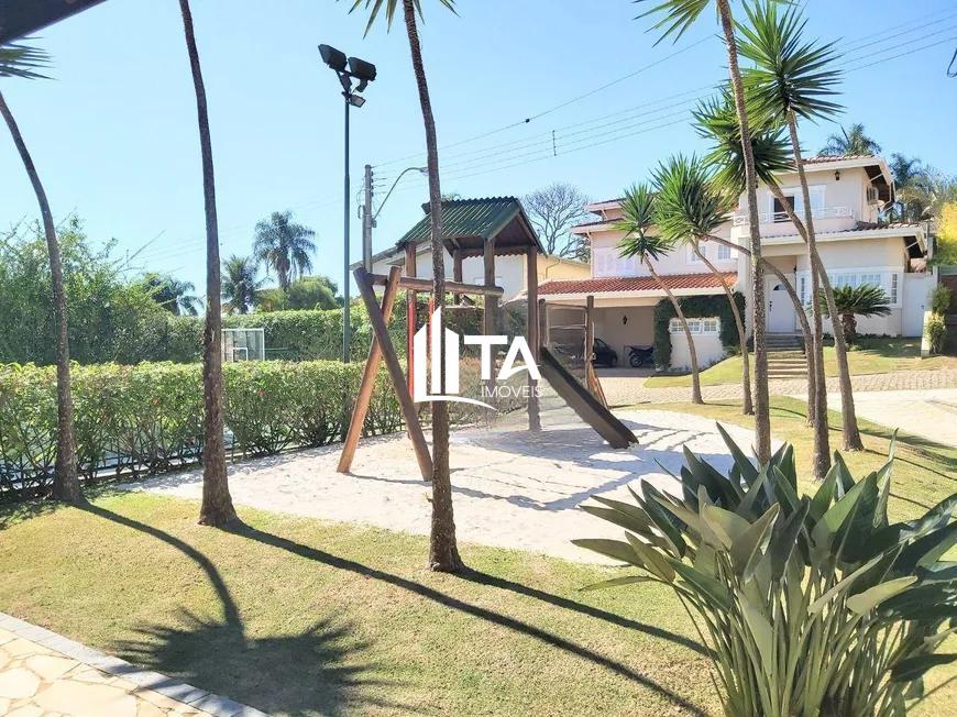 Casa de Condomínio à venda e aluguel com 3 quartos, 250m² - Foto 24