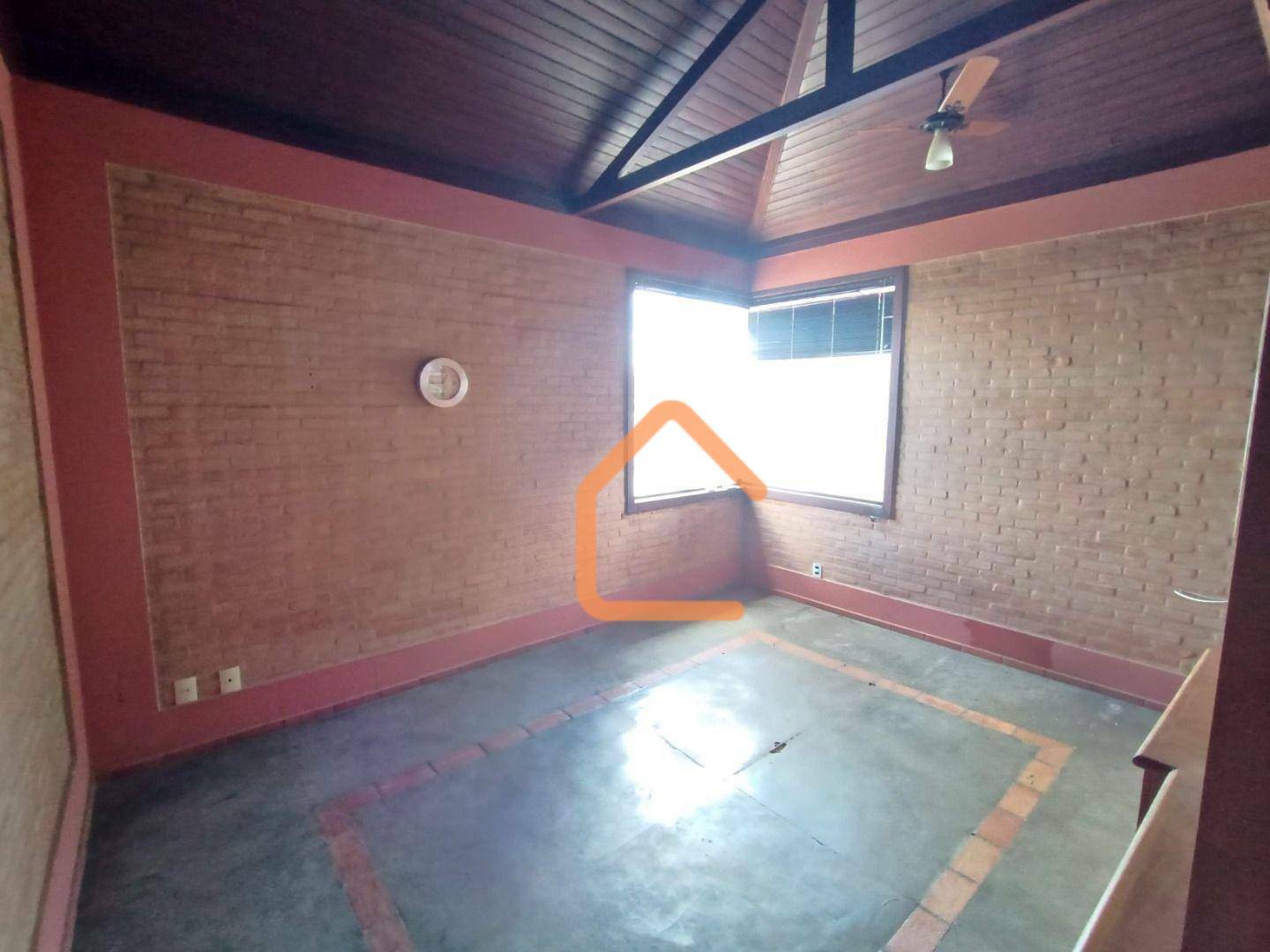 Casa para alugar com 4 quartos, 378m² - Foto 27