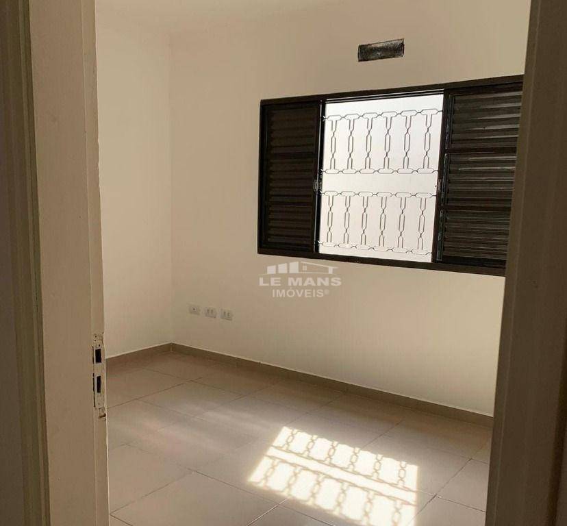 Casa à venda com 2 quartos, 90m² - Foto 10