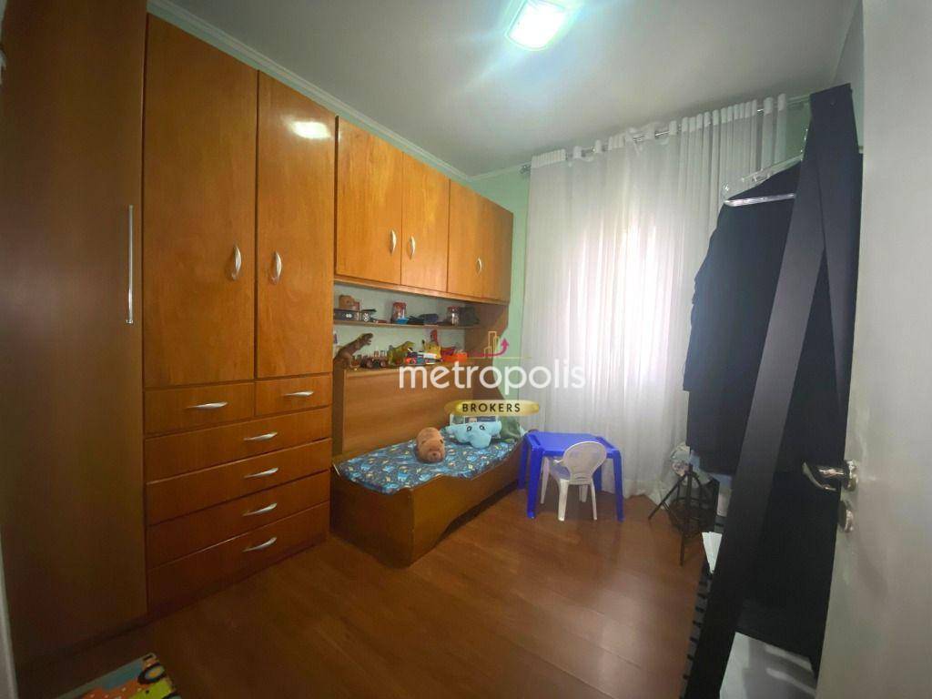 Casa à venda com 4 quartos, 200m² - Foto 14