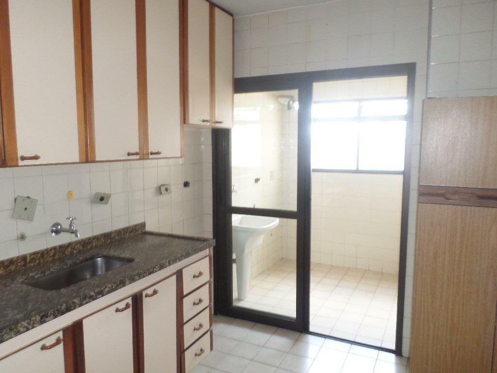 Apartamento à venda com 3 quartos, 91m² - Foto 13