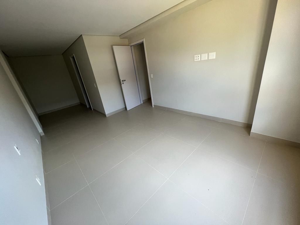 Apartamento à venda com 2 quartos, 62m² - Foto 18