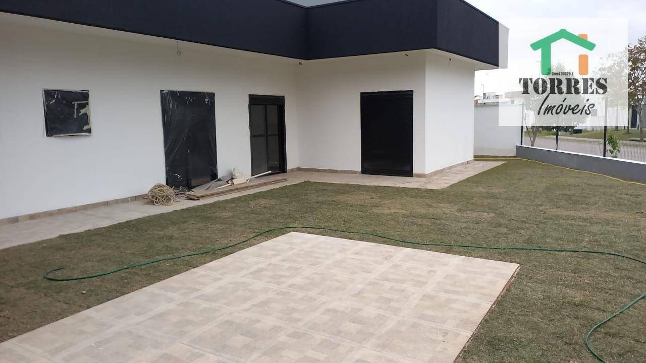 Casa de Condomínio à venda com 4 quartos, 238m² - Foto 18