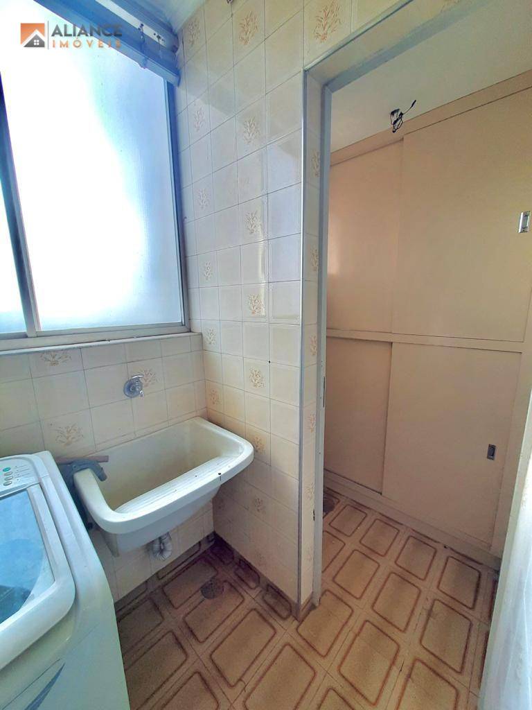 Apartamento à venda com 2 quartos, 57m² - Foto 14