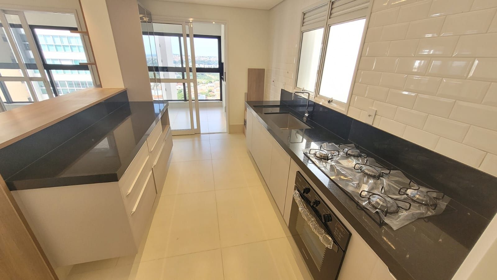 Apartamento à venda com 3 quartos, 156m² - Foto 17