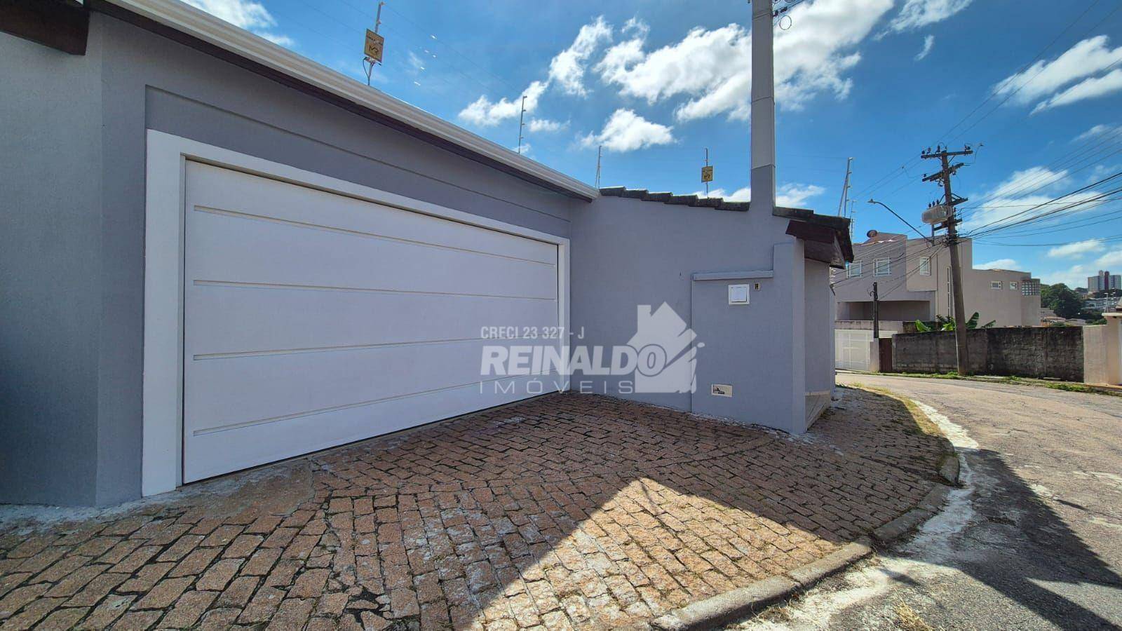 Casa, 3 quartos, 184 m² - Foto 2