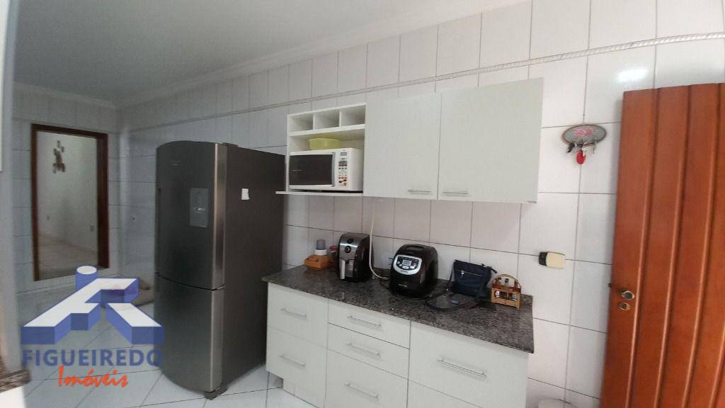 Casa à venda com 4 quartos, 305m² - Foto 23