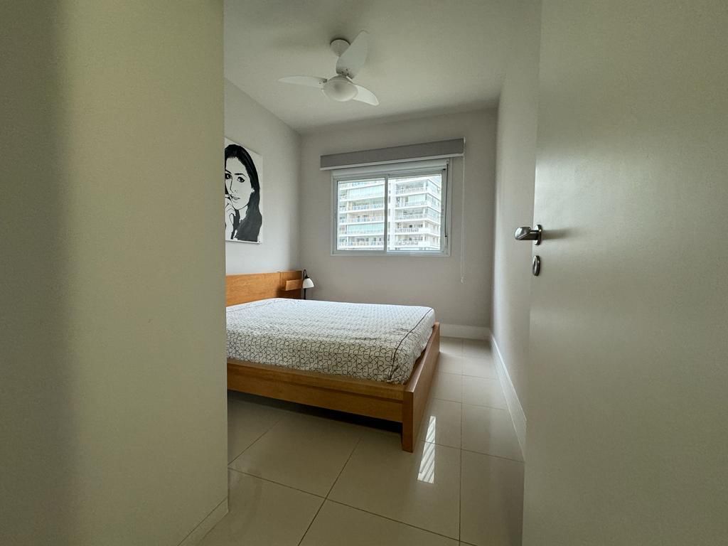 Apartamento à venda com 3 quartos, 118m² - Foto 17