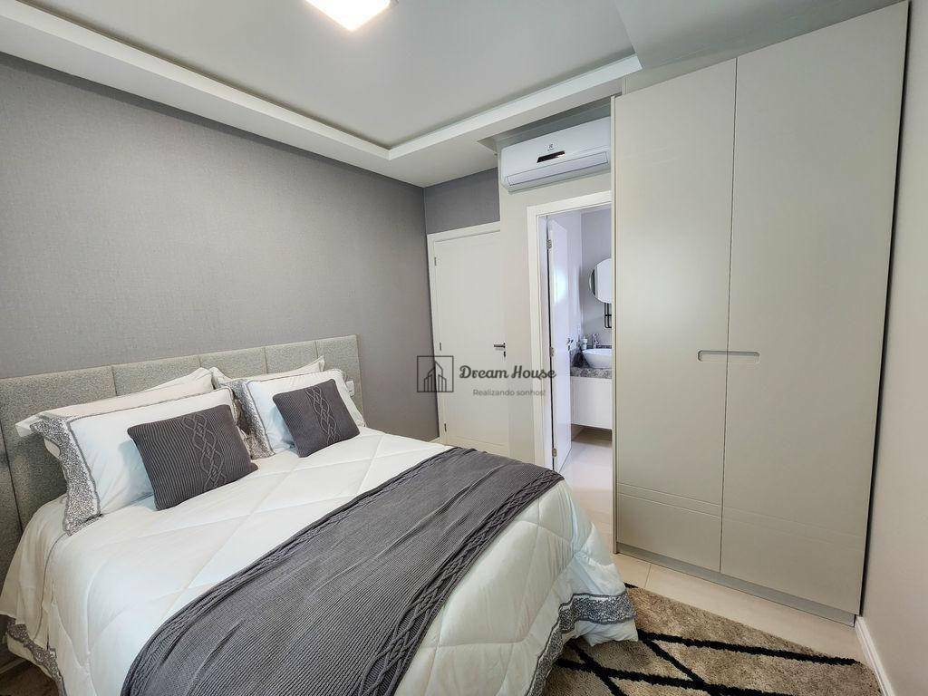 Apartamento à venda com 3 quartos, 149m² - Foto 18